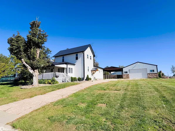 413 SW 3rd St, Greenfield, IA 50849
