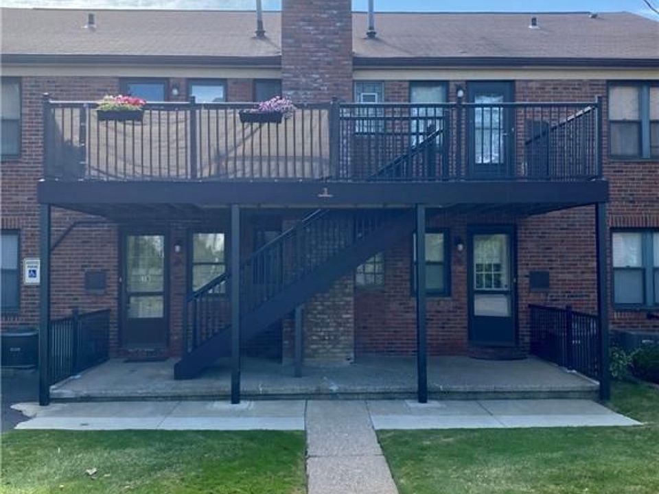 1st image of 3901 Main St APT 3D