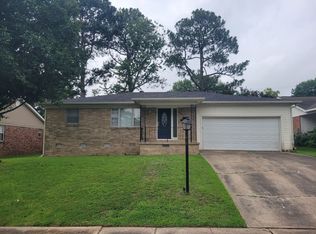 6615 Blue Bird Dr, Little Rock, AR 72205