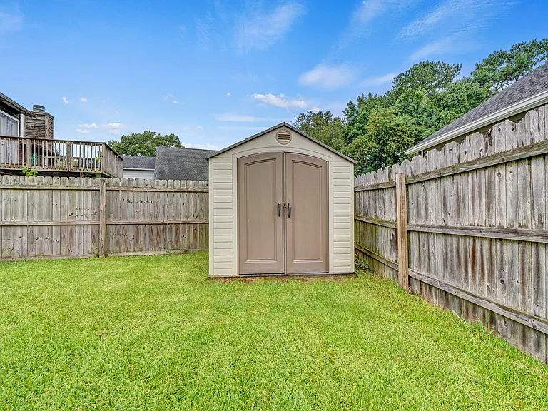1801 Colleen Ct — Photo 34