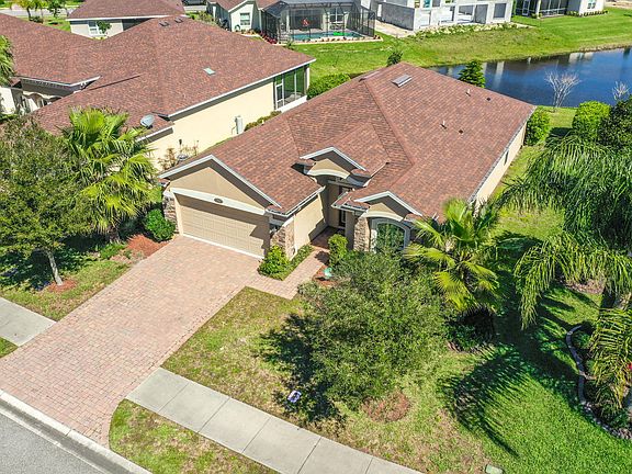 3rd image of 46 Arrowhead Dr