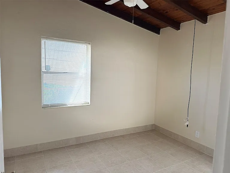 605 SW 22nd Ave — Photo 15