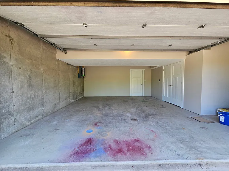110 Edward Dr — Photo 5
