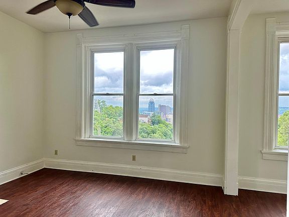 3rd image of 140 Dorchester Ave #3