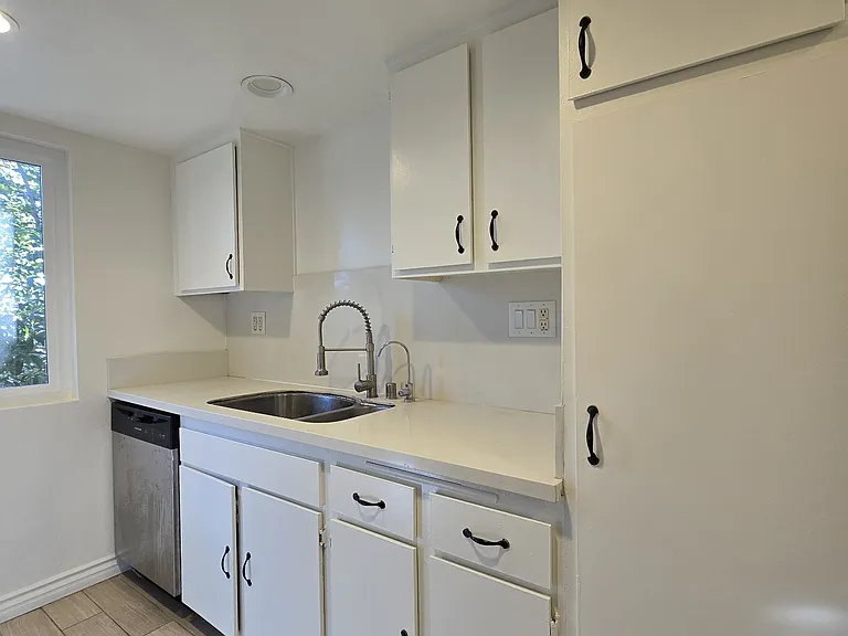 1060 S Idaho St #48 — Photo 6
