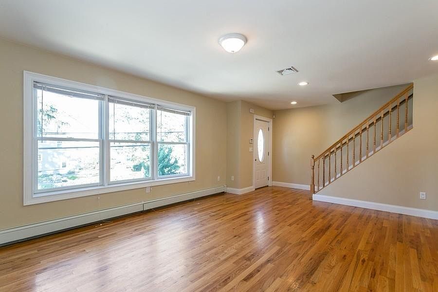1st image of 89 Wickes Ave #1