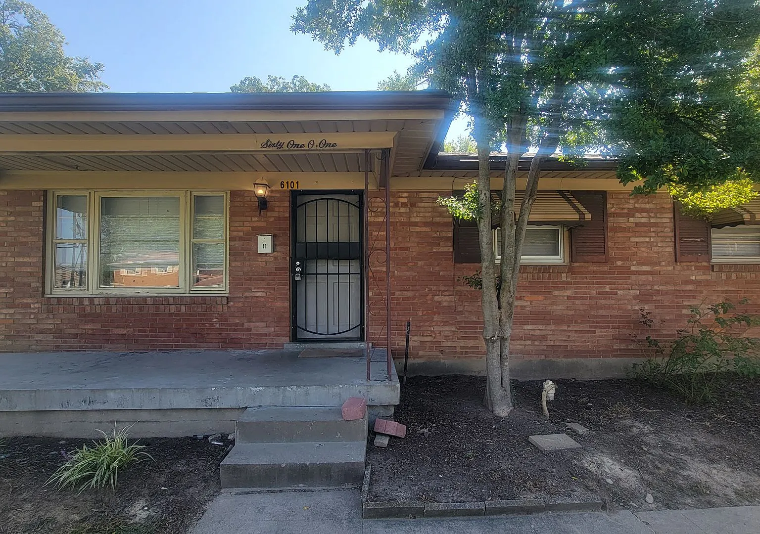 6101 Shadow Run Rd — Photo 1