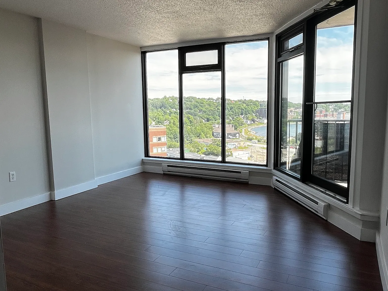 24 Dundas Street Dartmouth — Photo 4
