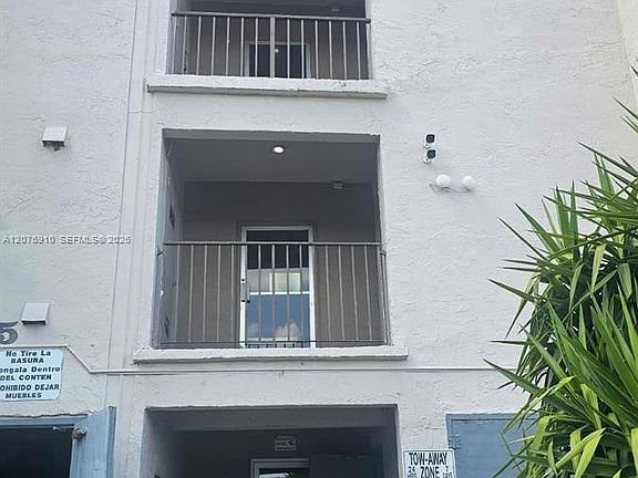 2nd image of 5625 W 20th Ave APT 208