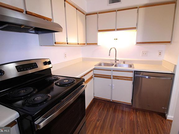 5th image of 8380 Brockham Dr