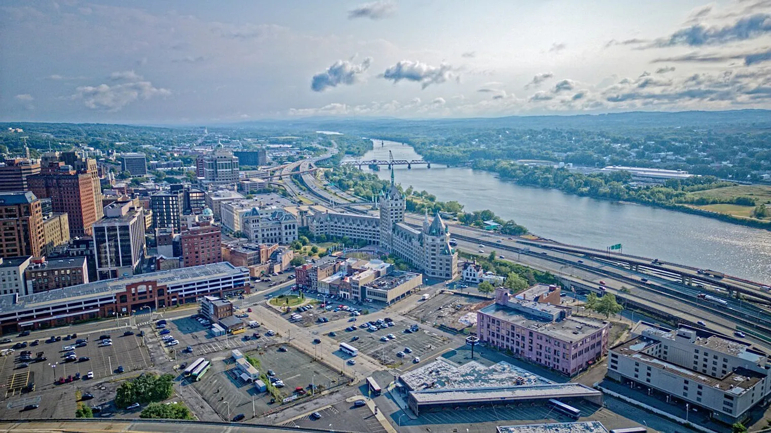 4 bed, 3.0 bath, $6,433 — Photo 4