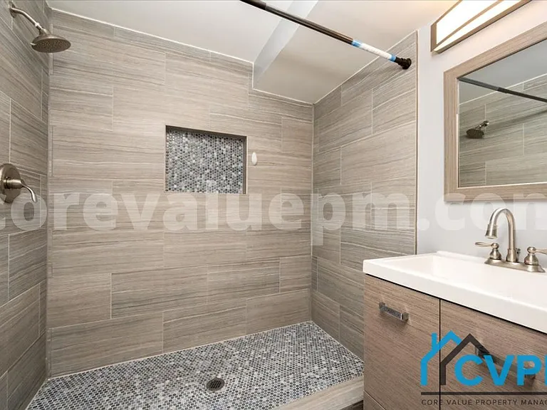 1617 Mount Airy Ct — Photo 23