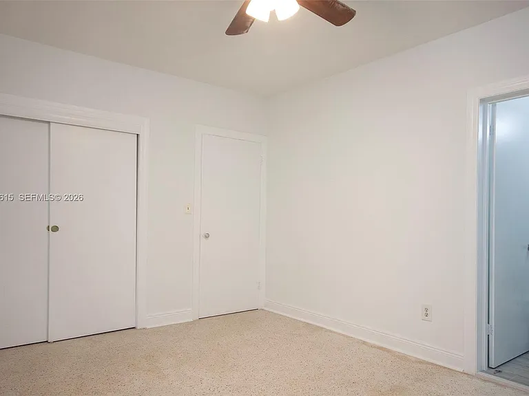1050 92nd St #4 — Photo 13
