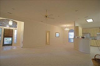 4th image of 1665 Oak Creek Dr