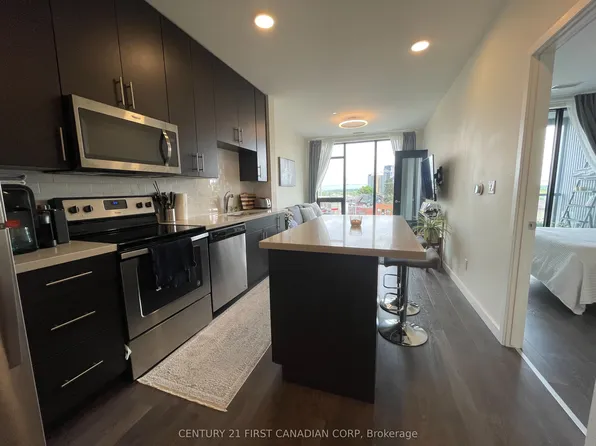 690 King St W #410, Kitchener, ON N2G 0B9