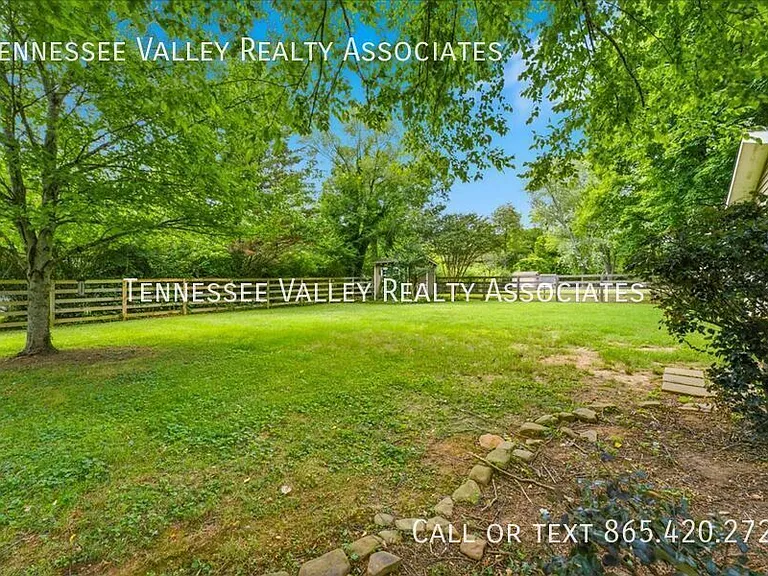 729 Waco Rd — Photo 29