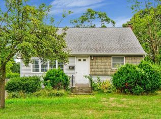 66 Adams St E, East Islip, NY 11730