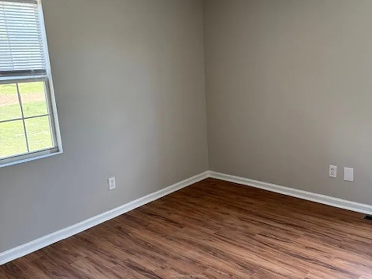 103 Elizabeth Ave — Photo 3
