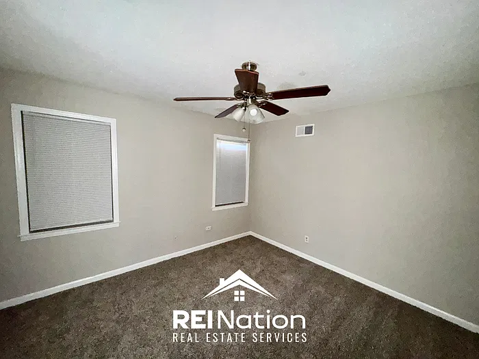 3 bed, 1.5 bath, 1123 sqft, $1,375 — Photo 4