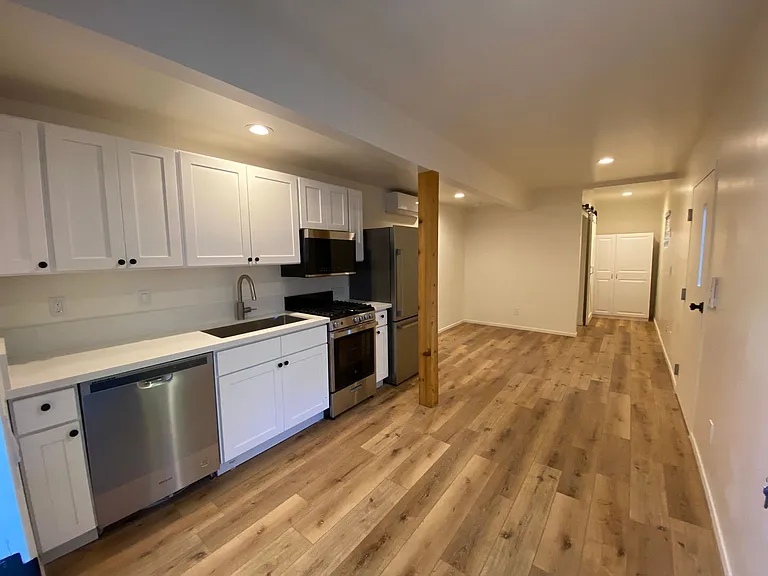 1416-1418 Bath St #I — Photo 2