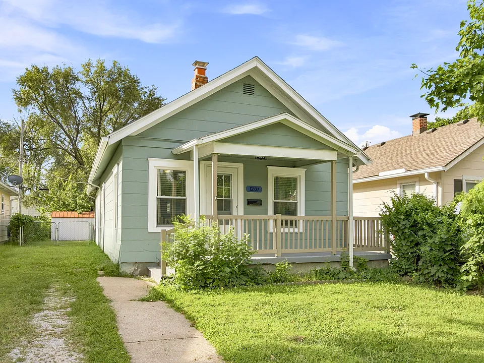 1207 E 23rd Ave