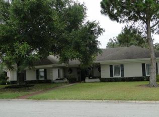 1 Hibiscus Rd, Belleair, FL 33756