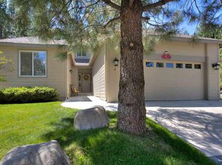 6 Oak Ct, Blairsden Graeagle, CA