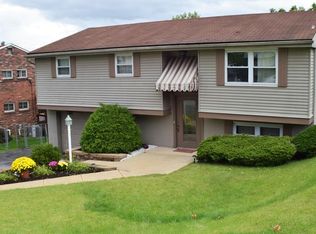 625 Pikeview Dr, Pittsburgh, PA 15239