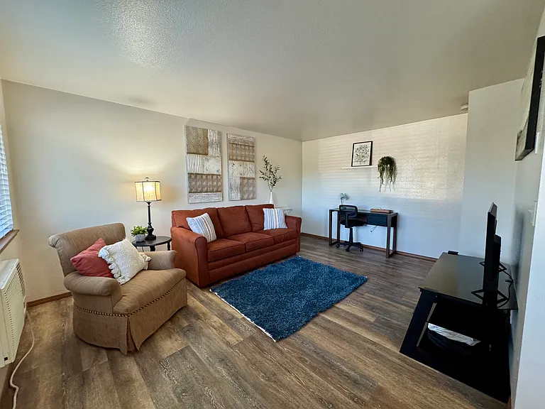 116 E Dewberry Ave #1 — Photo 3