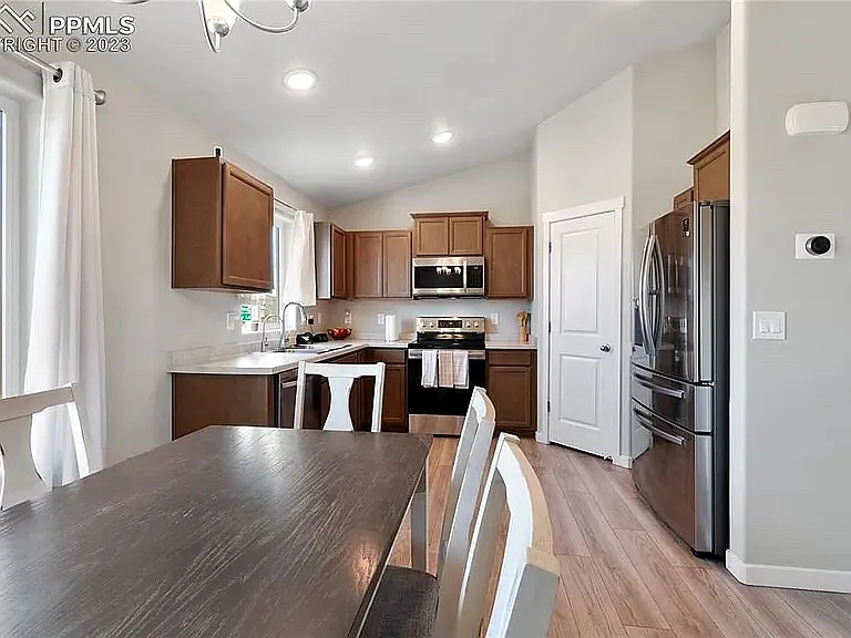 10544 Kalama Dr — Photo 6