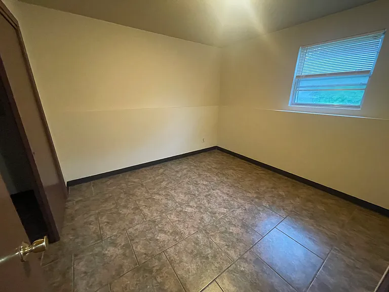 4453 W Bellview Dr #A — Photo 11