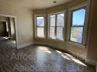 1558 S 10th St, Milwaukee, WI 53204