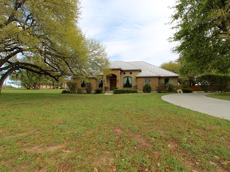 144 Vintage Ranch Cir, La Vernia, TX 78121 Zillow