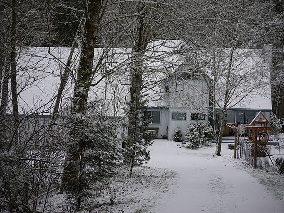 5th image of 146 Sockeye Dr