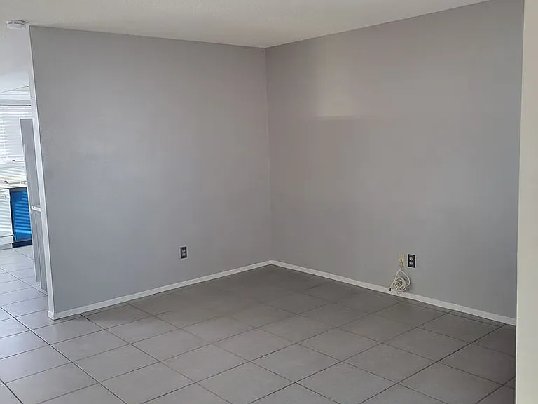 5348 Ravendale Cir — Photo 4
