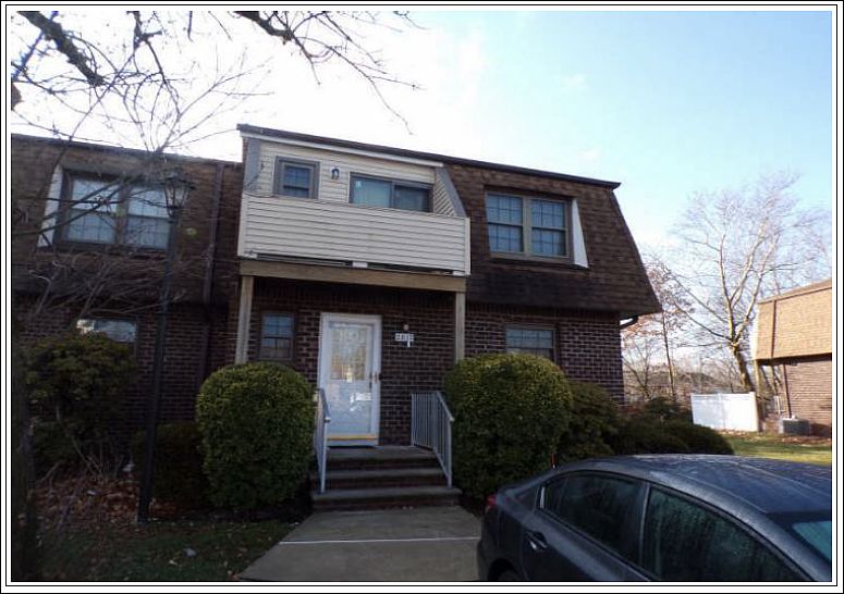 1st image of 2812 Kent Pl