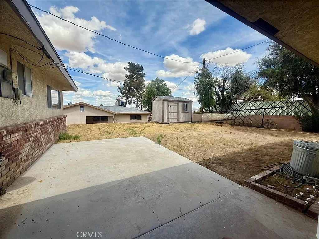 3 bed, 1258 sqft, $2,200 — Photo 4