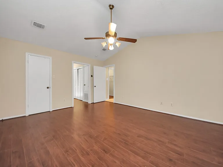 1022 Memorial Village Dr — Photo 25