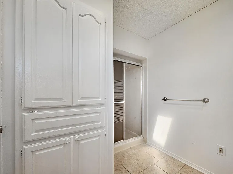 7397 FM 1377 — Photo 12