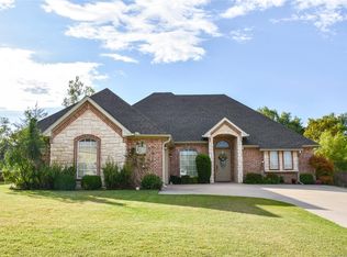 1419 Magnolia Dr, Ada, OK 74820