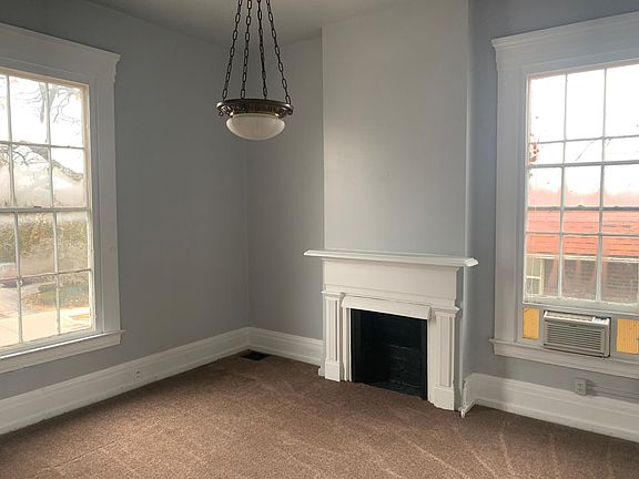 3rd image of 309 N 10th St #3