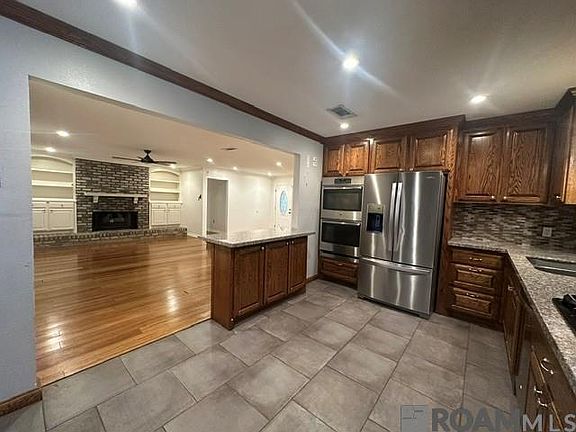 2nd image of 10938 Fieldcrest Dr