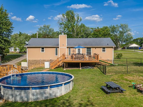 2nd image of 309 Skyline Dr