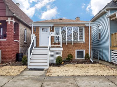 4533 N Keystone Ave, Chicago, IL, 60630