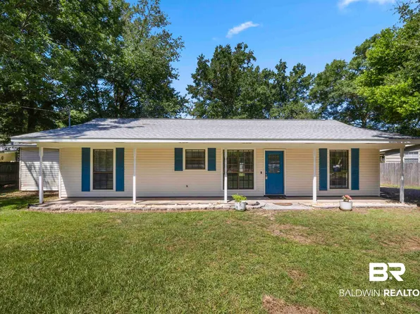 825 Dauphine Cir, Daphne, AL 36526