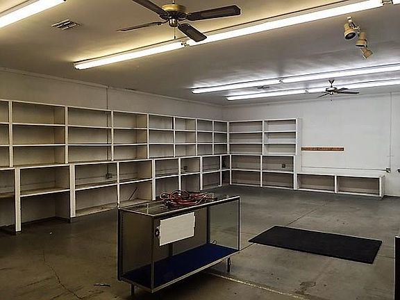 4th image of 1421 S 10th St