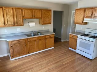 204 S Main St, Minoa, NY 13116