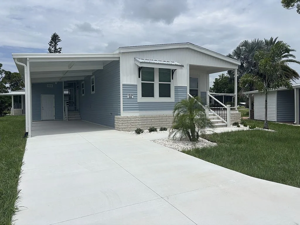 2 bed, 2.0 bath, 1290 sqft, $1,499 — Photo 4