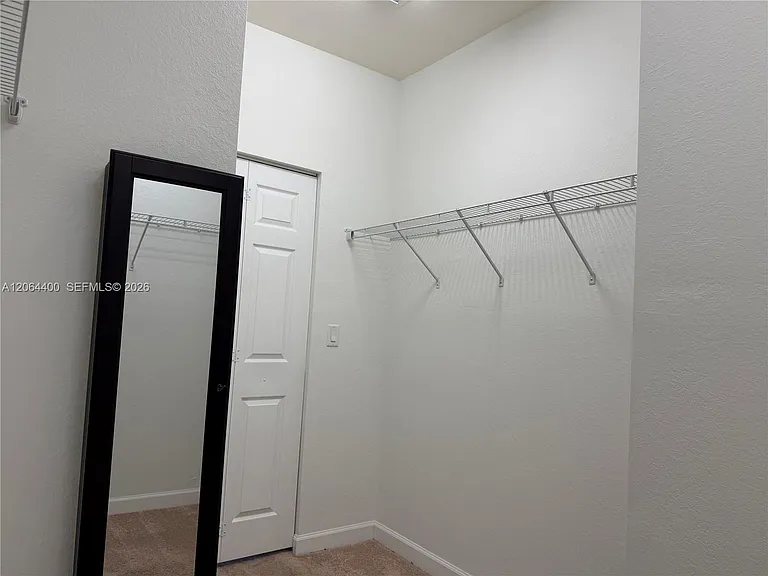 737 SE 37th Pl — Photo 28