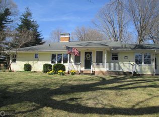 112 Greenwood Dr, Burlington, IA
